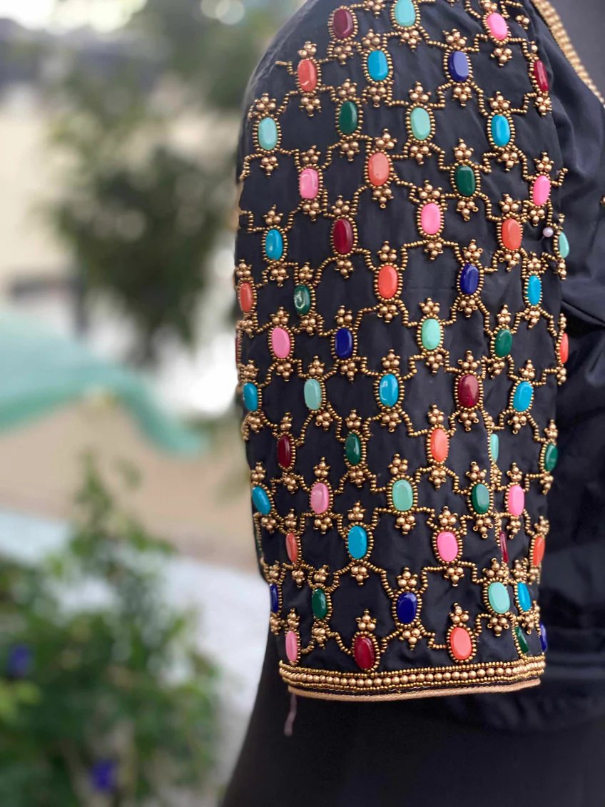 Elegant Neck Design Aari Blouse